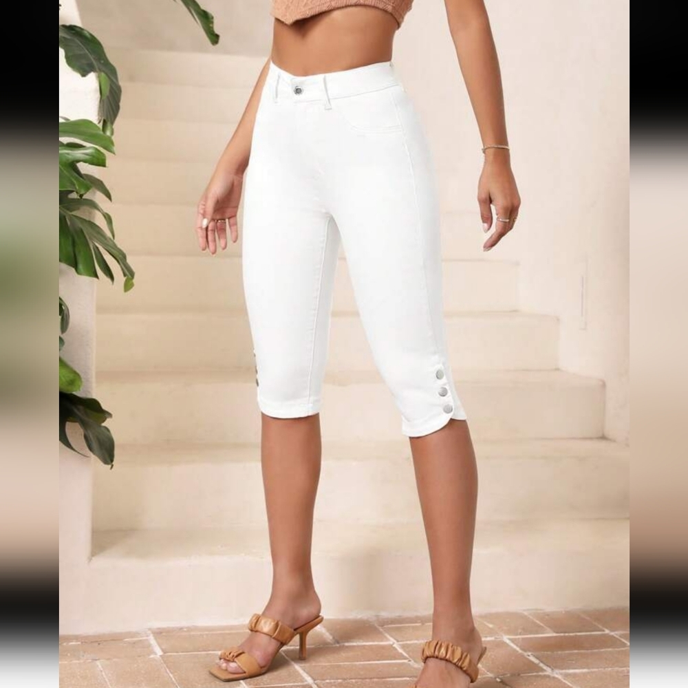 1822 Denim White Cropped Jeans